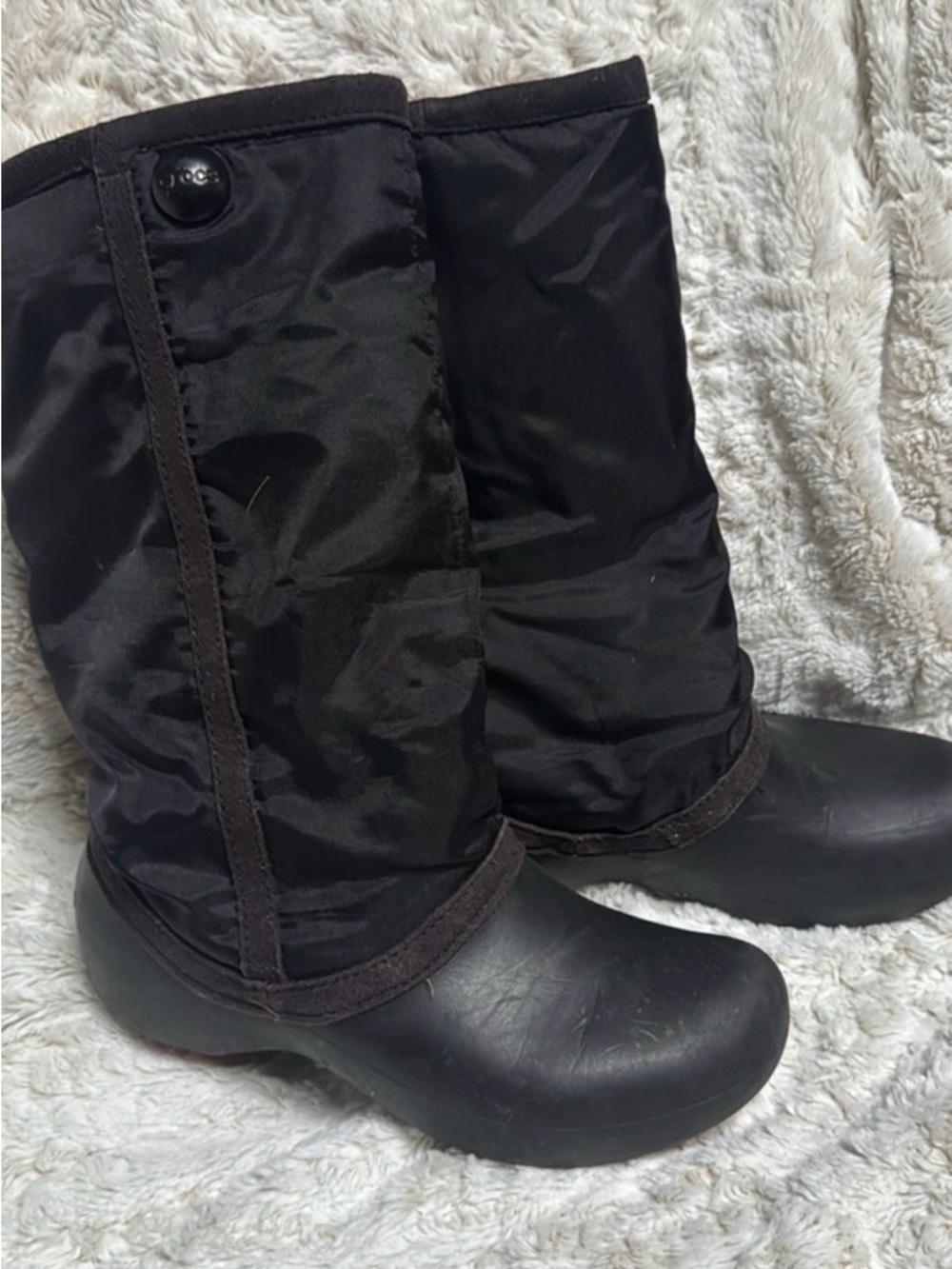 Women's Black Insulated Outdoor Boots - crocs